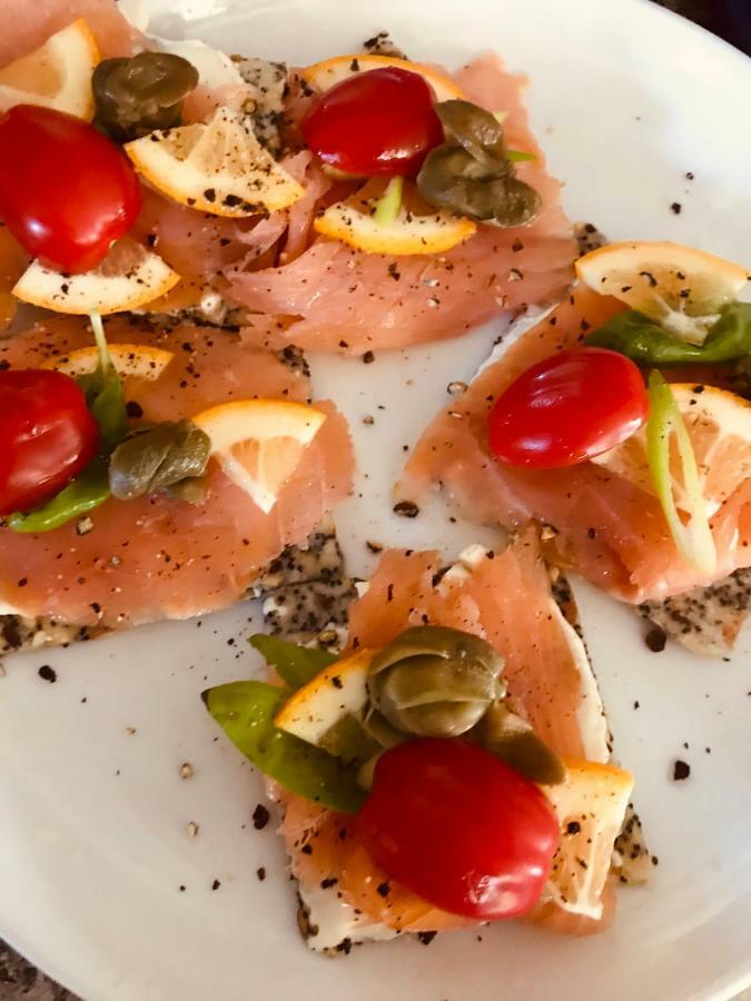 מרטינבורו Prodigal Daughter Gourmet Lodge מראה חיצוני תמונה