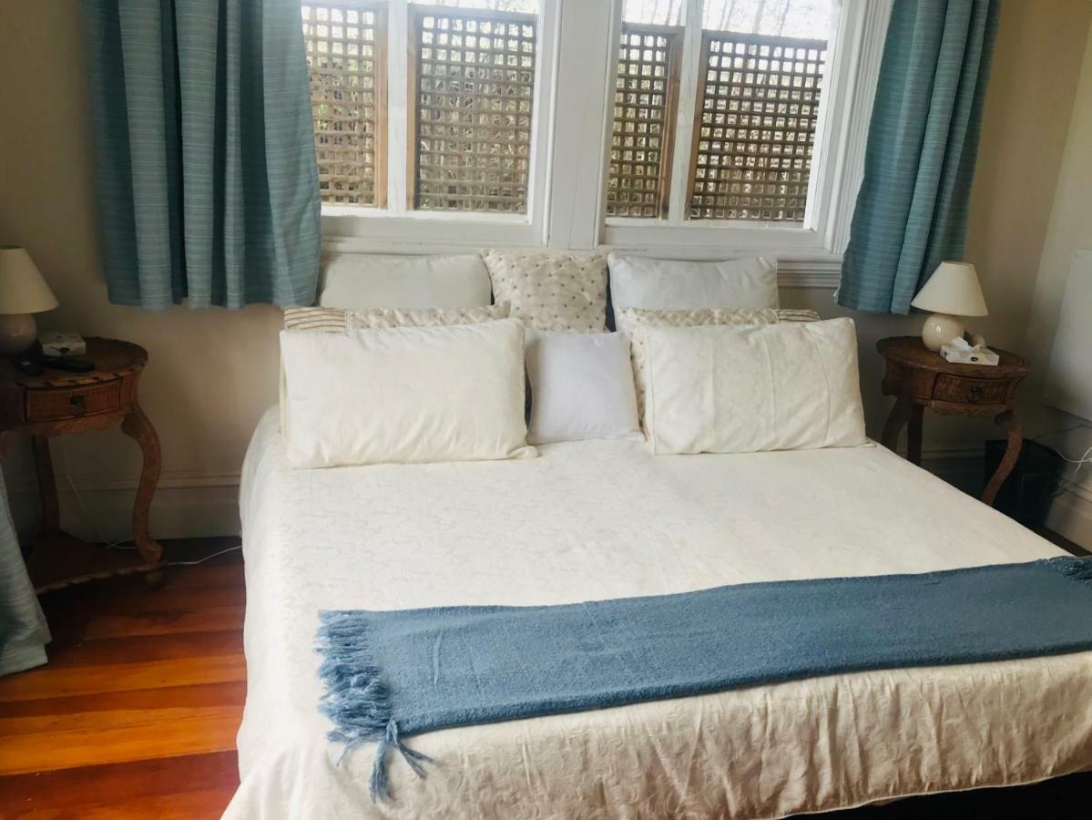מרטינבורו Prodigal Daughter Gourmet Lodge מראה חיצוני תמונה