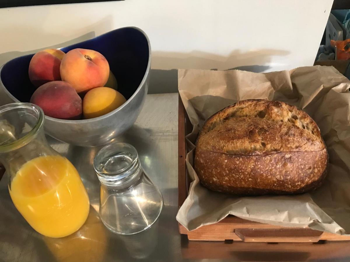 מרטינבורו Prodigal Daughter Gourmet Lodge מראה חיצוני תמונה